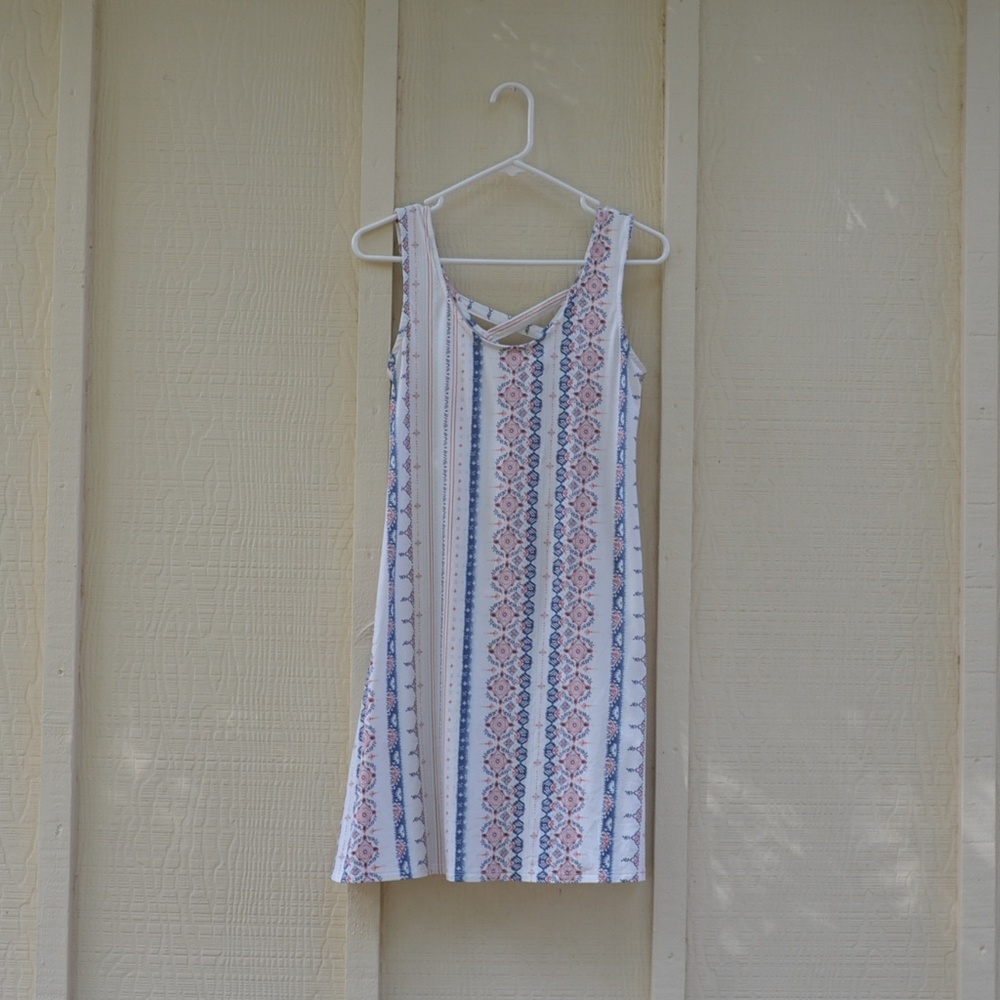 Mudd – Floral White Summer Dress
